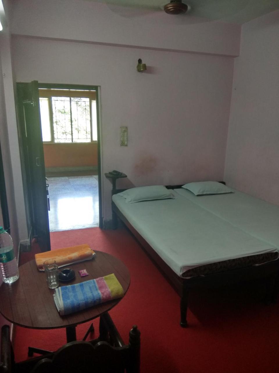 Renu Guest House Kalkutta Kültér fotó
